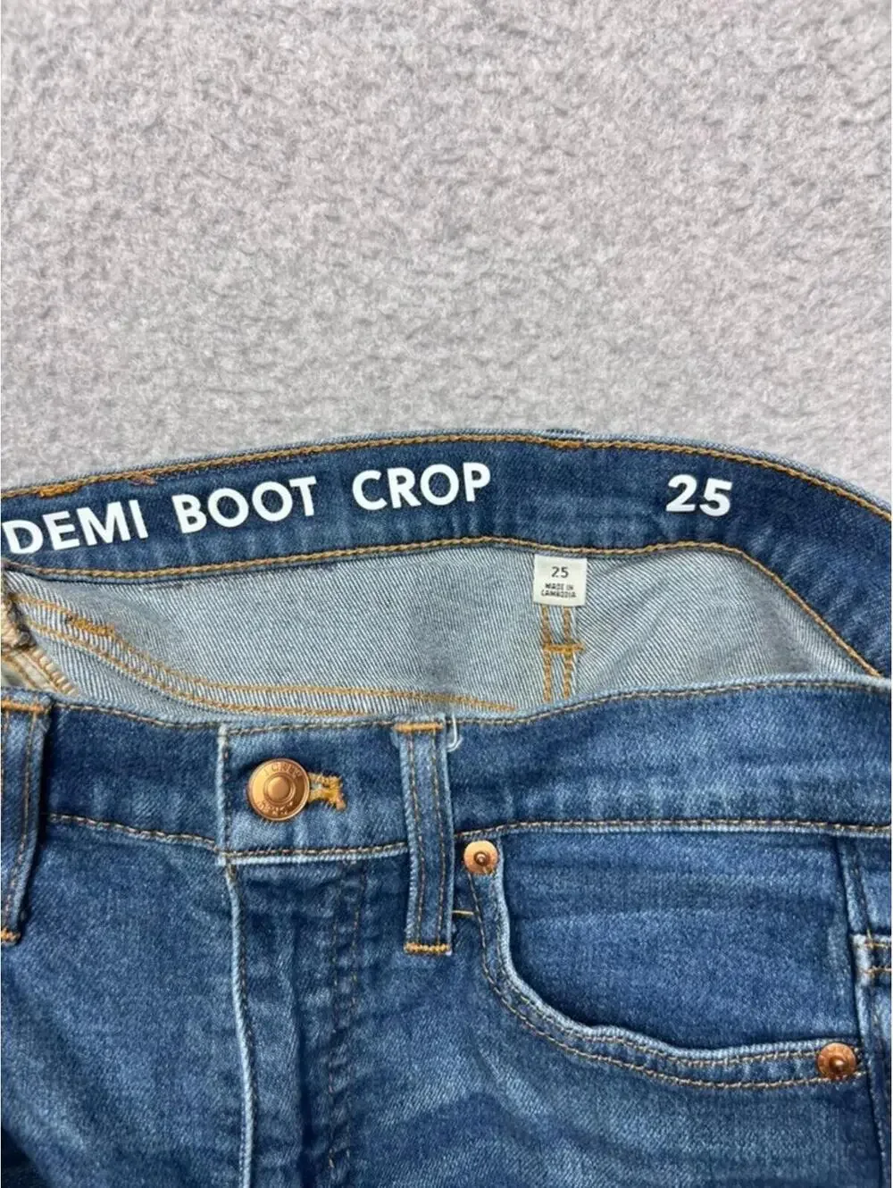 J. Crew Demi Boot Crop Jeans 25 Denim Mid Rise Kick Flare Preppy Quiet Luxury